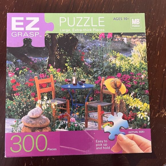 Hasbro Milton Bradley Ez Grasp 300 Piece Puzzle jigsaw 2005 - Picture 1 of 4